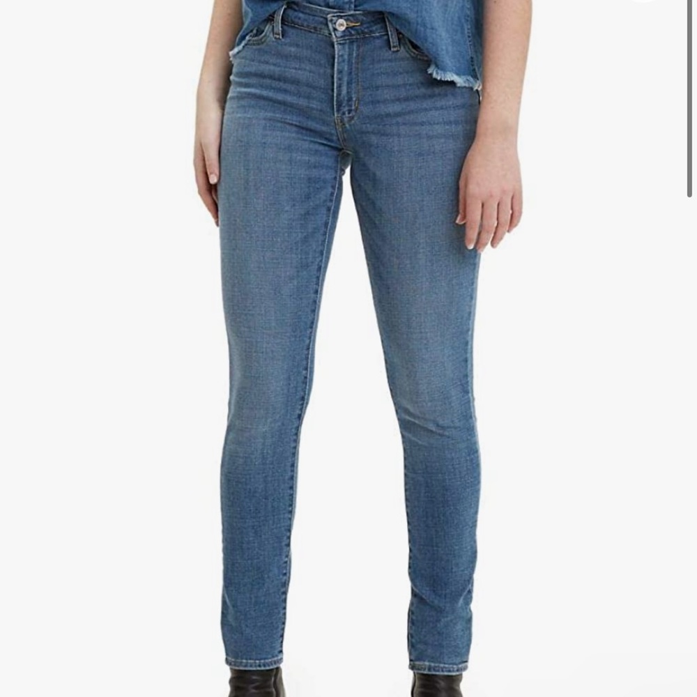 Levi's Women's 711 Skinny Jeans